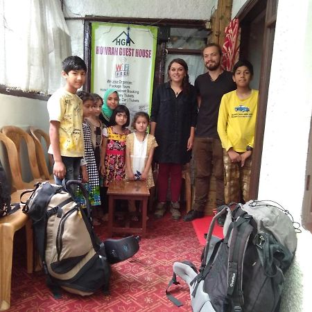 Howrah Guest House Srinagar  Luaran gambar