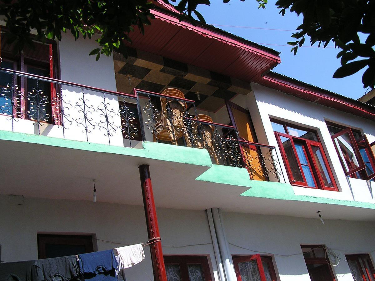 Howrah Guest House Srinagar  Luaran gambar