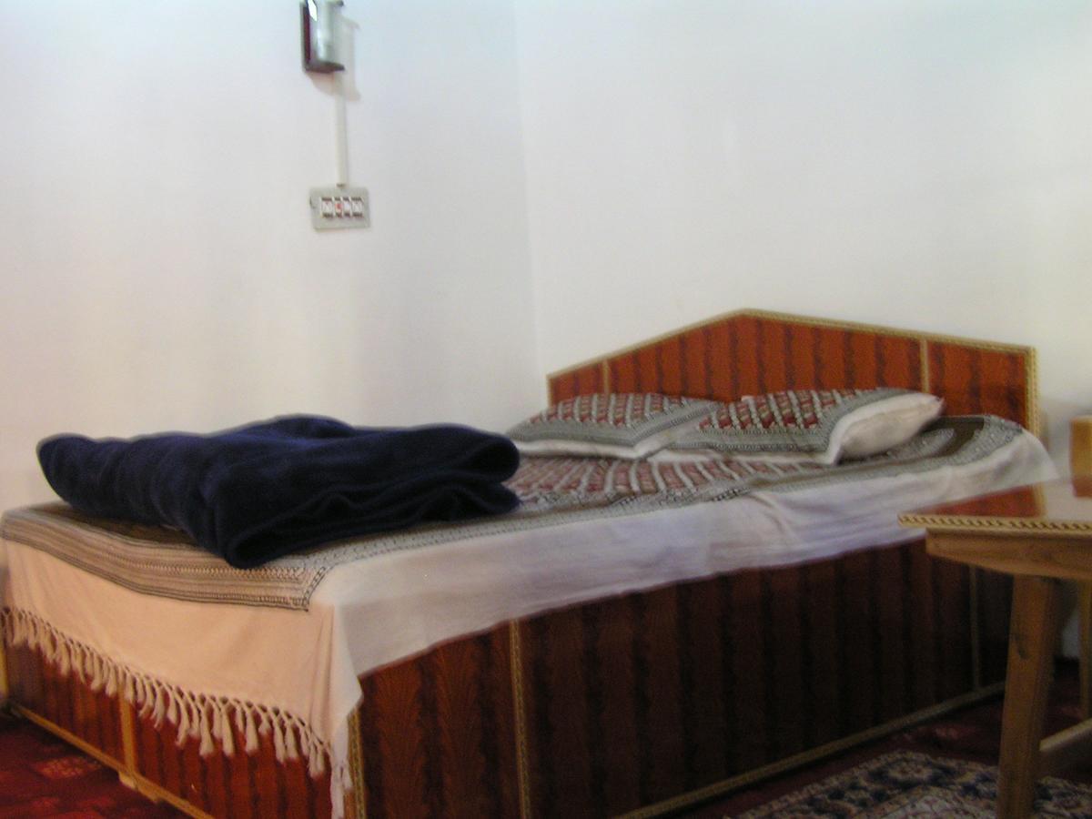 Howrah Guest House Srinagar  Luaran gambar