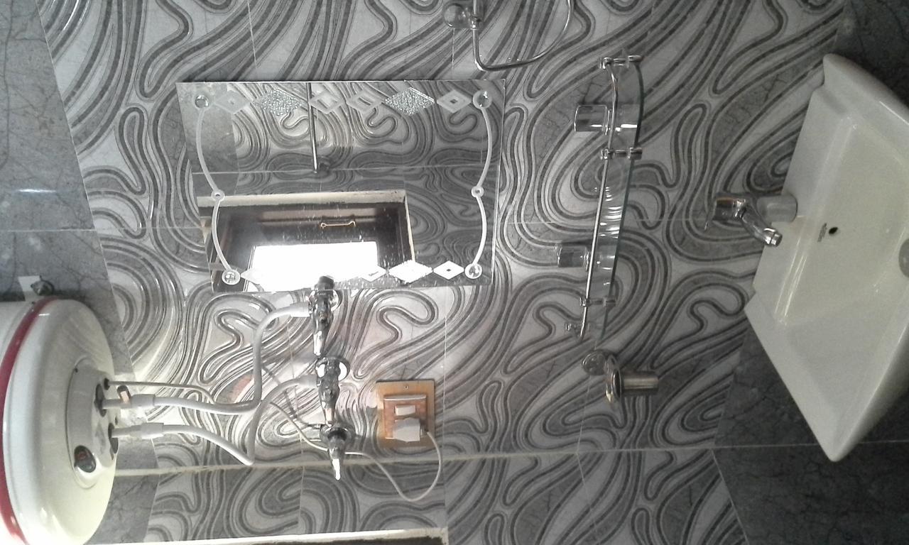 Howrah Guest House Srinagar  Luaran gambar