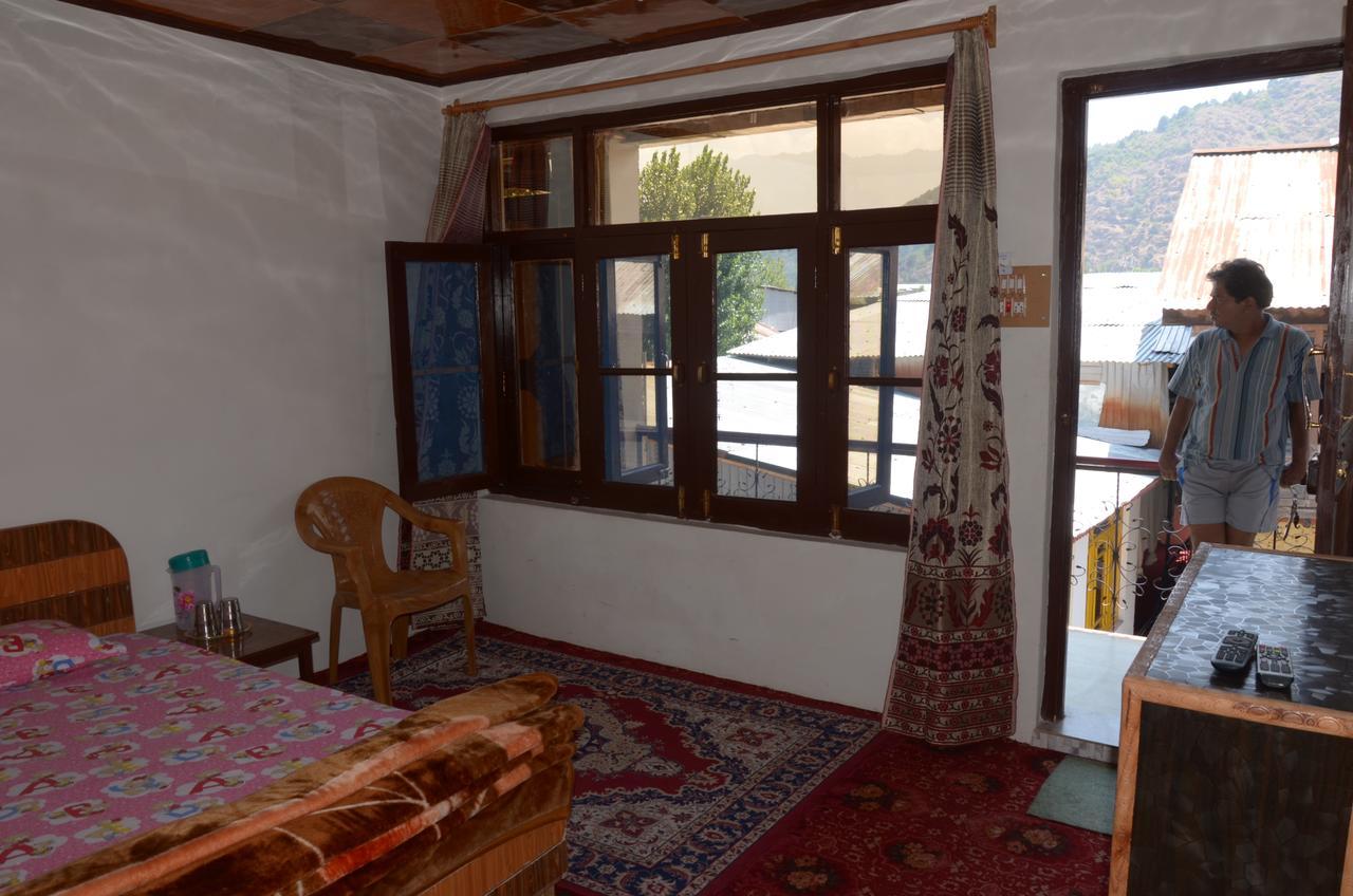 Howrah Guest House Srinagar  Luaran gambar