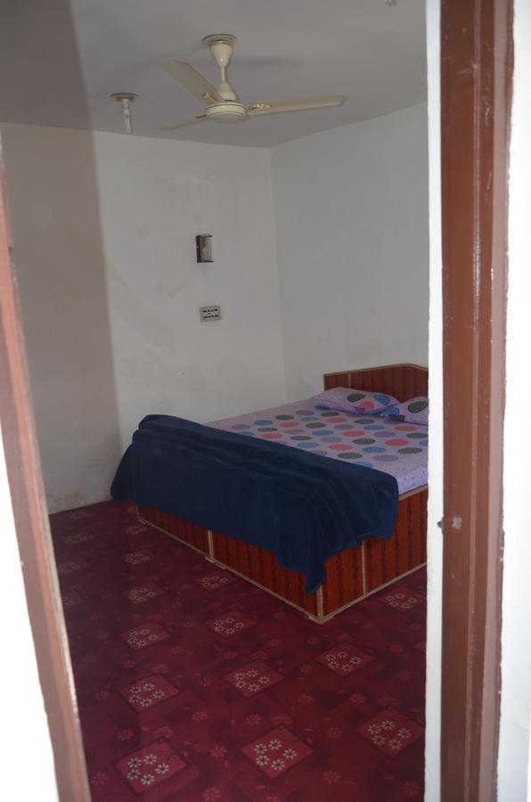 Howrah Guest House Srinagar  Luaran gambar