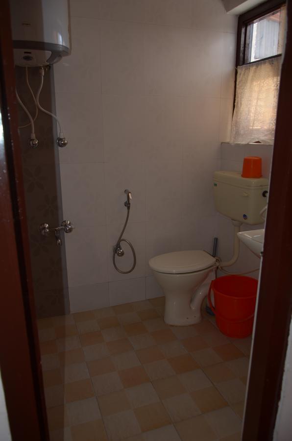 Howrah Guest House Srinagar  Luaran gambar
