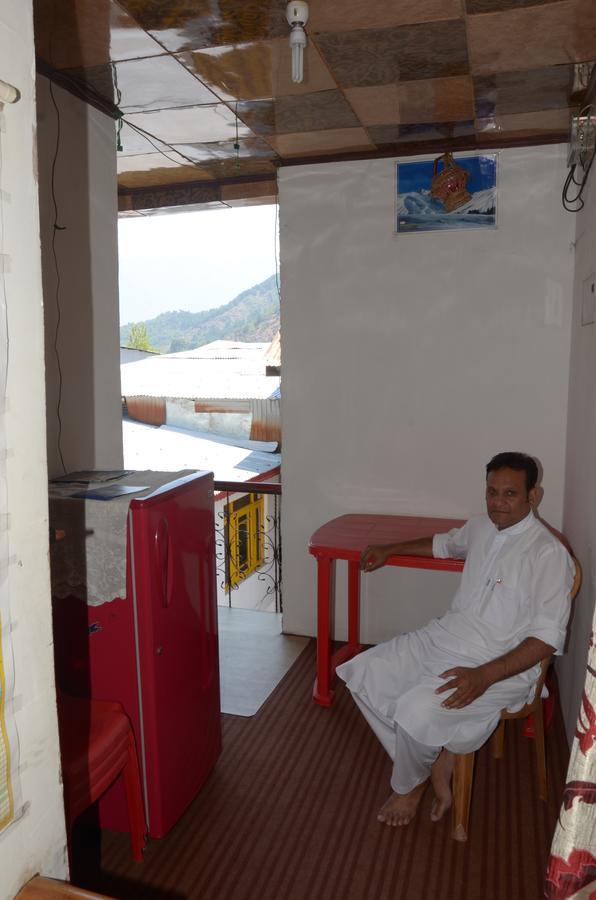Howrah Guest House Srinagar  Luaran gambar