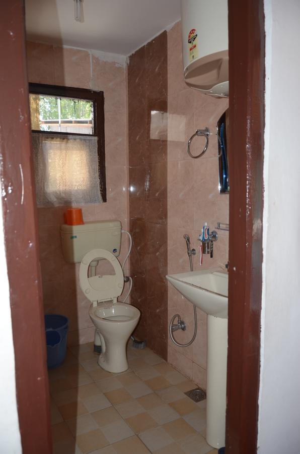 Howrah Guest House Srinagar  Luaran gambar
