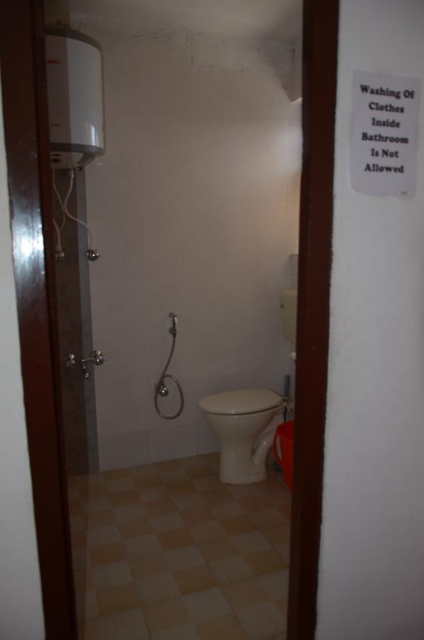 Howrah Guest House Srinagar  Luaran gambar